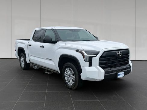 Used 2024 Toyota Tundra SR5 AWD/4WD image 7