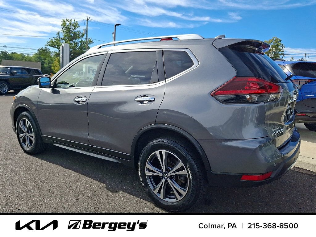 Used 2019 Nissan Rogue SV w/ Premium Package AWD/4WD image 8
