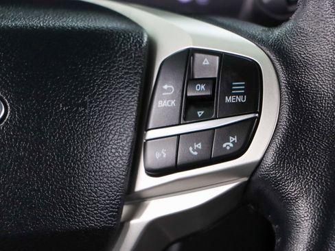 Used 2023 Ford Explorer XLT w/ Equipment Group 202A image 14