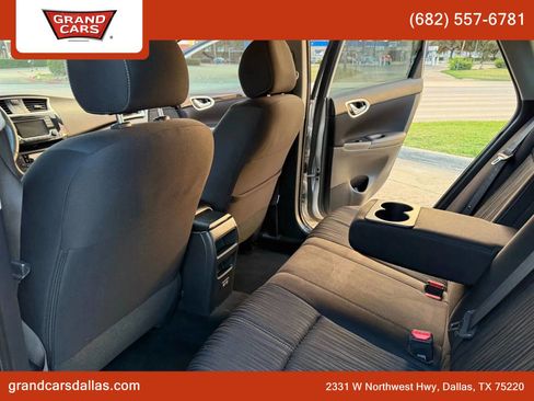 Used 2019 Toyota Corolla LE image 19