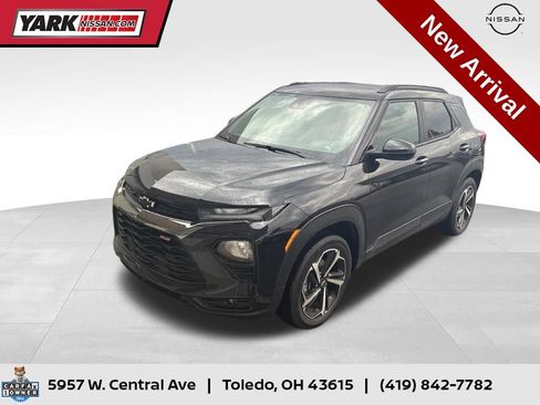 Used 2022 Chevrolet TrailBlazer RS w/ Sun and Liftgate Package AWD/4WD image 1