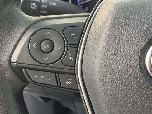 Used 2020 Toyota Camry LE image 16