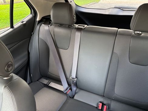 Used 2025 Buick Encore GX Preferred FWD image 34