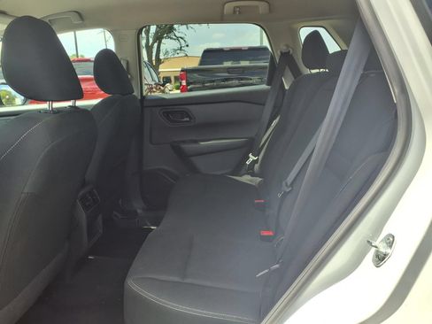 Used 2024 Nissan Rogue S AWD/4WD image 18