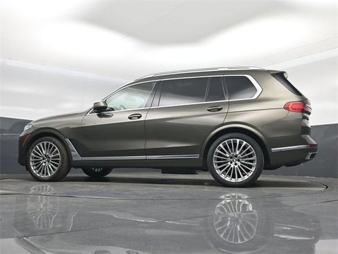 Used 2021 BMW X7 xDrive40i w/ Premium Package image 58