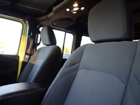 Used 2022 Jeep Wrangler Unlimited Willys image 15