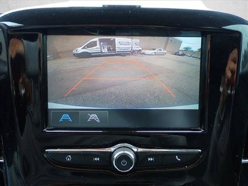 Used 2018 Chevrolet Traverse LS FWD image 13