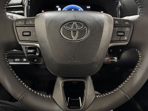New 2026 Toyota Camry SE AWD/4WD image 16