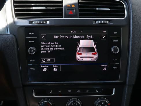 Used 2019 Volkswagen Golf SE w/ Driver Assistance Package FWD image 49