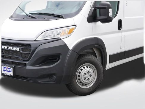 Used 2025 RAM ProMaster 2500 FWD image 28