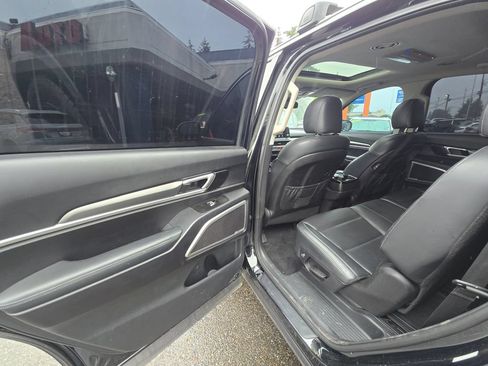 Used 2020 Kia Telluride S w/ S 8 Passenger Seating Package AWD/4WD image 15