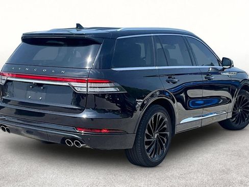 Used 2021 Lincoln Aviator Reserve w/ Equipment Group 208A AWD/4WD image 2