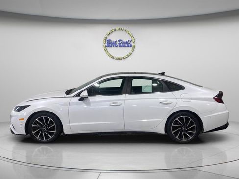 Used 2021 Hyundai Sonata Limited FWD image 2
