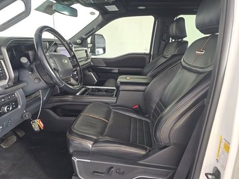 Used 2024 Ford F250 Platinum AWD/4WD image 7