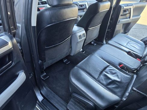 Used 2010 Toyota 4Runner SR5 w/ Convenience Pkg AWD/4WD image 26