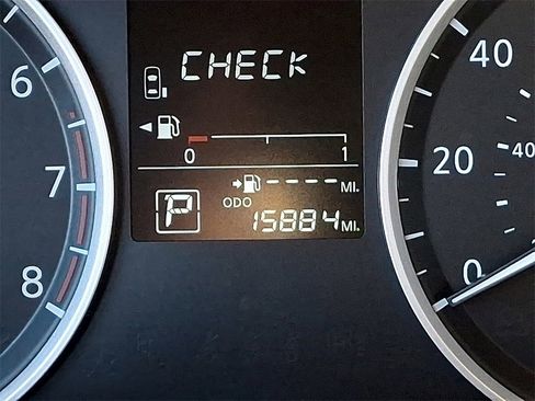 Used 2024 Nissan Kicks S image 20