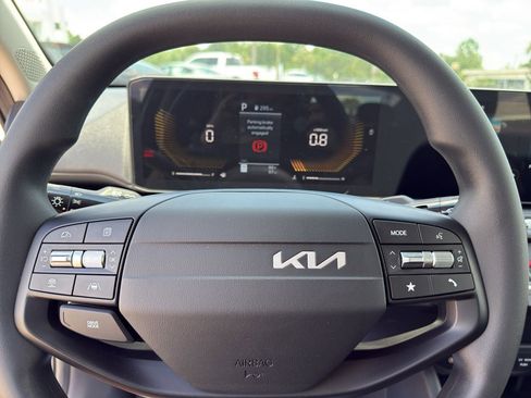 New 2026 Kia K4 FWD image 16
