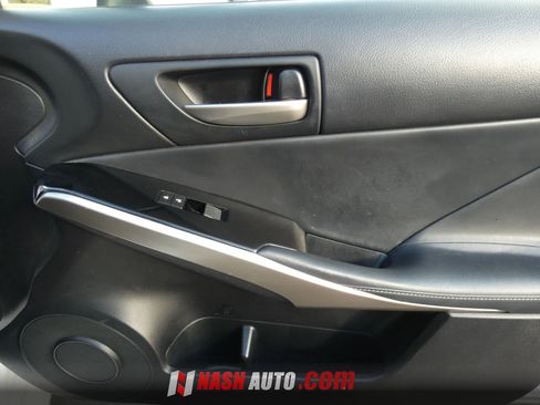 Used 2017 Lexus IS 200t RWD image 34
