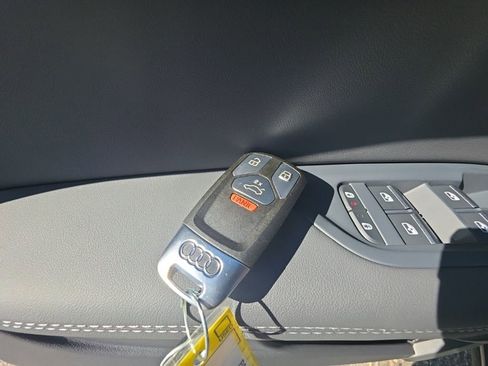 Used 2025 Audi Q5 2.0T Premium Plus w/ Premium Plus Package image 27