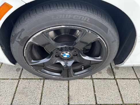 Used 2009 BMW 328i xDrive Coupe AWD/4WD image 9