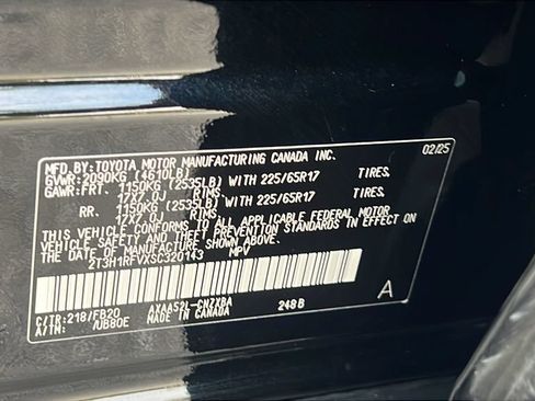 Certified 2025 Toyota RAV4 LE FWD image 25