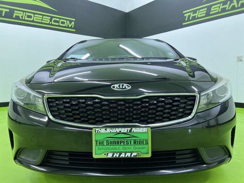 Used 2017 Kia Forte LX FWD image 3
