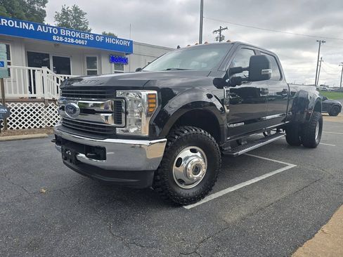 Used 2019 Ford F350 XL w/ STX Appearance Package AWD/4WD image 2
