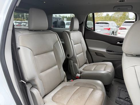 Used 2018 GMC Acadia SLT AWD/4WD image 17