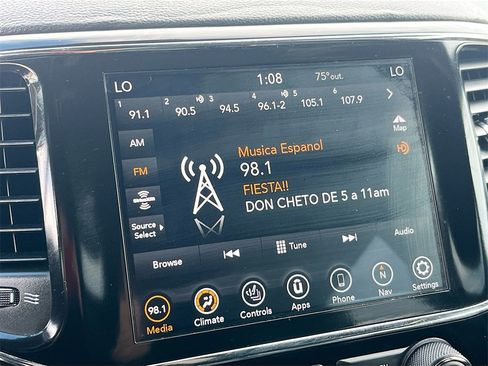 Used 2021 Jeep Grand Cherokee Laredo X image 15