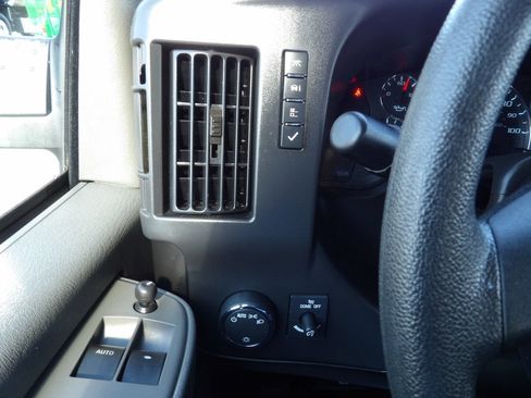 Used 2025 GMC Savana 2500 w/ Driver Convenience Package RWD image 19