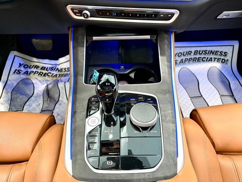 Used 2022 BMW X5 xDrive40i w/ Premium Package image 22