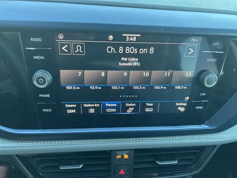 Used 2024 Volkswagen Taos SE image 36