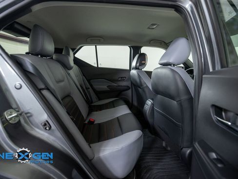 Used 2023 Nissan Kicks SR w/ SR Premium Package FWD image 35