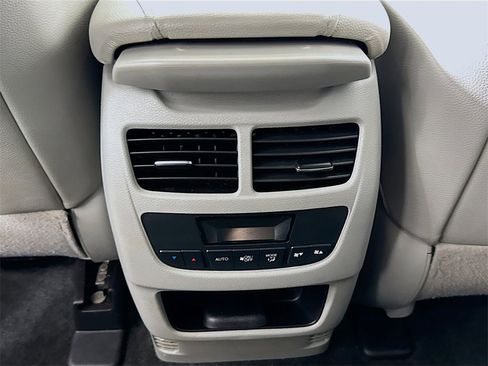 Used 2015 Acura MDX SH-AWD image 24