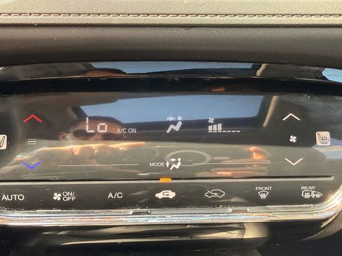 Used 2018 Honda HR-V EX image 24