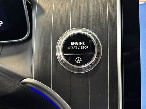 Certified 2025 Mercedes-Benz GLC 300 4MATIC image 23