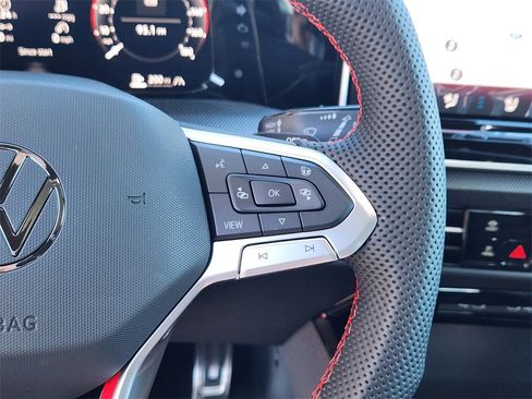 New 2026 Volkswagen GTI SE image 9