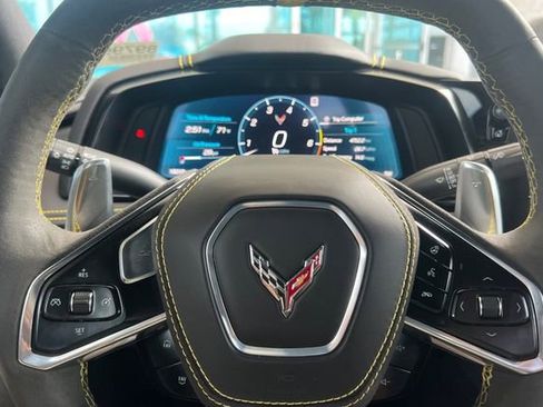 Used 2022 Chevrolet Corvette Stingray Premium Conv w/ Z51 Performance Package RWD image 27