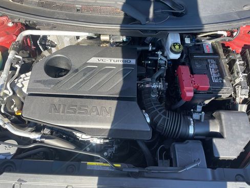 Used 2025 Nissan Rogue SV image 32