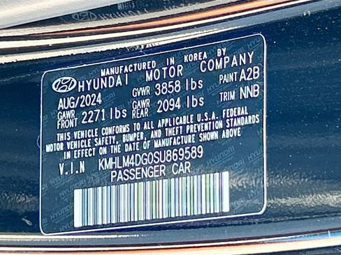 Used 2025 Hyundai Elantra Sport FWD image 26