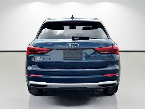 Used 2019 Audi Q3 2.0T Premium Plus w/ Premium Plus Package AWD/4WD image 4