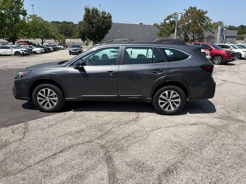 Used 2024 Subaru Outback AWD/4WD image 8