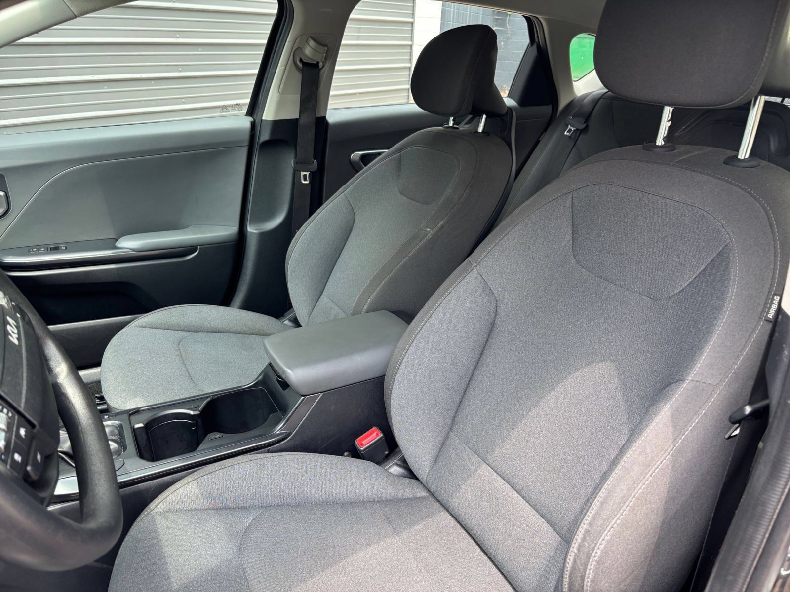 Used 2025 Kia K4 FWD image 31
