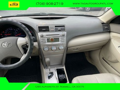 Used 2010 Toyota Camry XLE FWD image 11