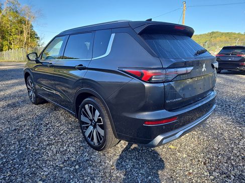 New 2025 Mitsubishi Outlander SEL image 6