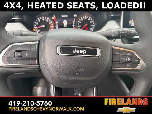 Used 2023 Jeep Compass Latitude image 25