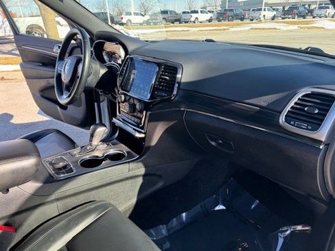 Used 2021 Jeep Grand Cherokee Limited image 37