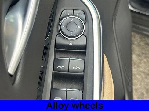 Used 2024 Cadillac XT4 Luxury w/ Cold Weather Package image 28