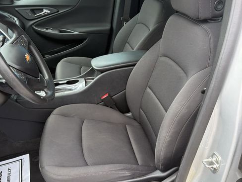 Used 2020 Chevrolet Malibu LS FWD image 11