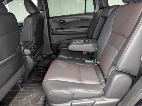 Used 2024 Honda Passport Black Edition image 23